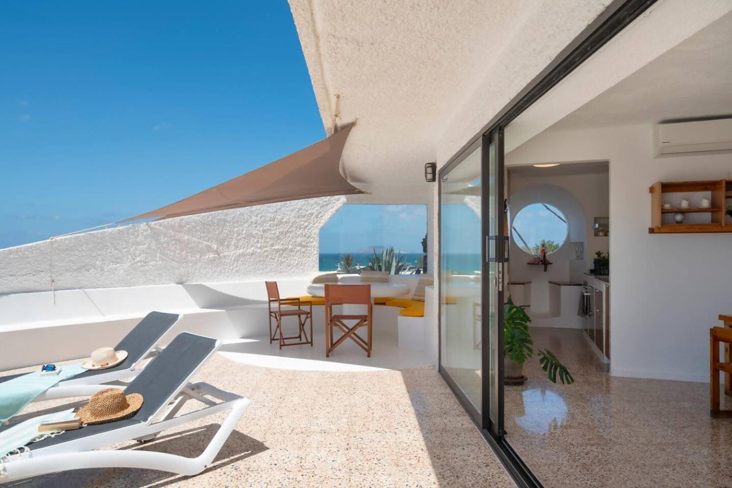 Lanzarote Famara Beach Bungalow المظهر الخارجي الصورة